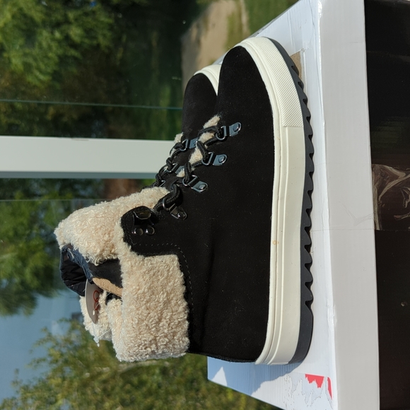 Blondo Shylo suede hiking/sneaker boots 6.5 - Picture 4 of 9